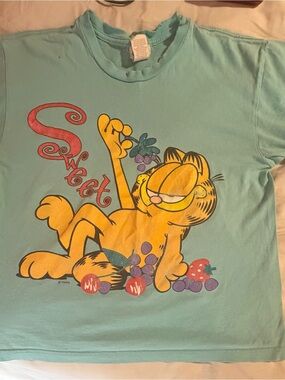 Vintage 1970s Garfield 'Sweet' Flirts’ Brand Graphic Tee - Light Teal